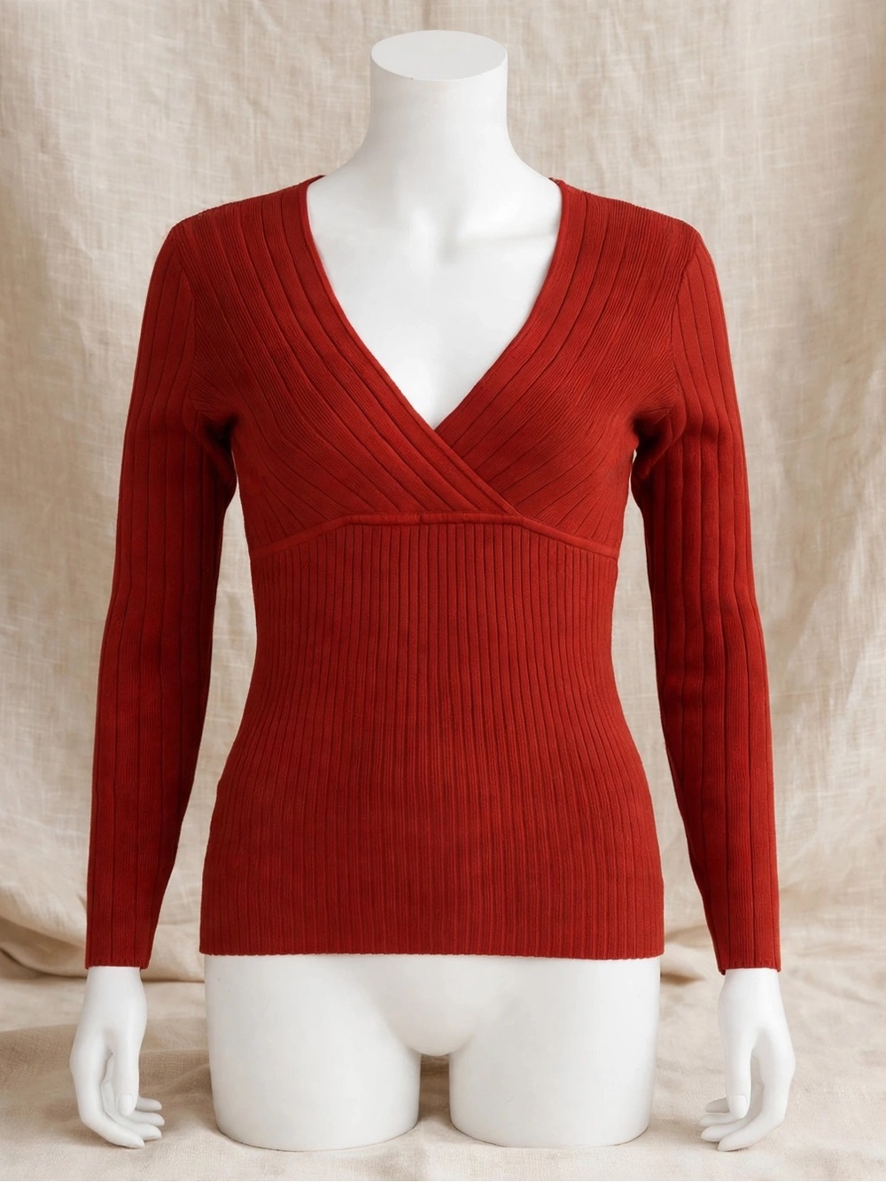 New York & Company Ribbed V-Neck Sweater - Rust